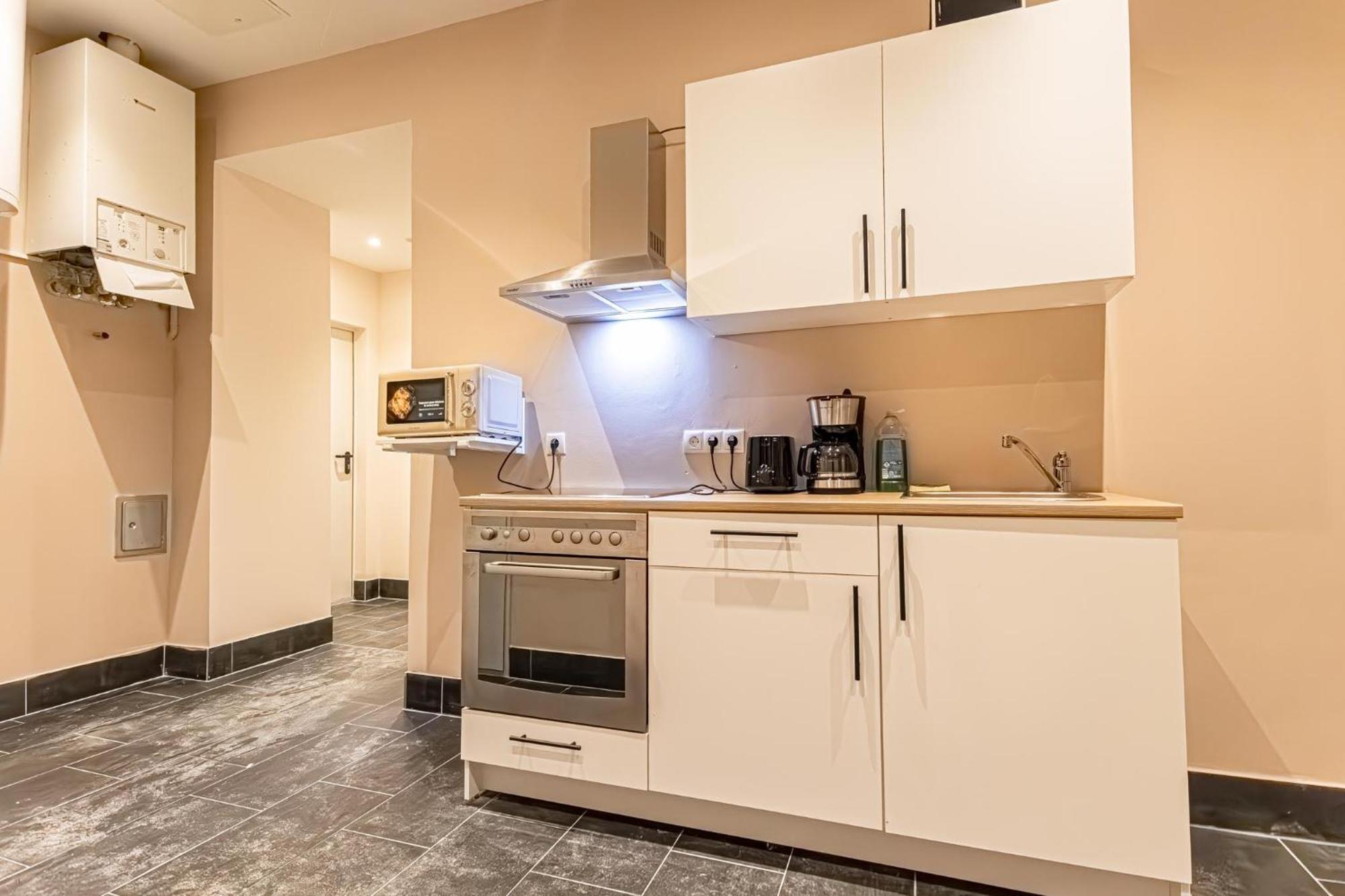 Wiener Stadthalle Boutique - Ideal For Couples Wien